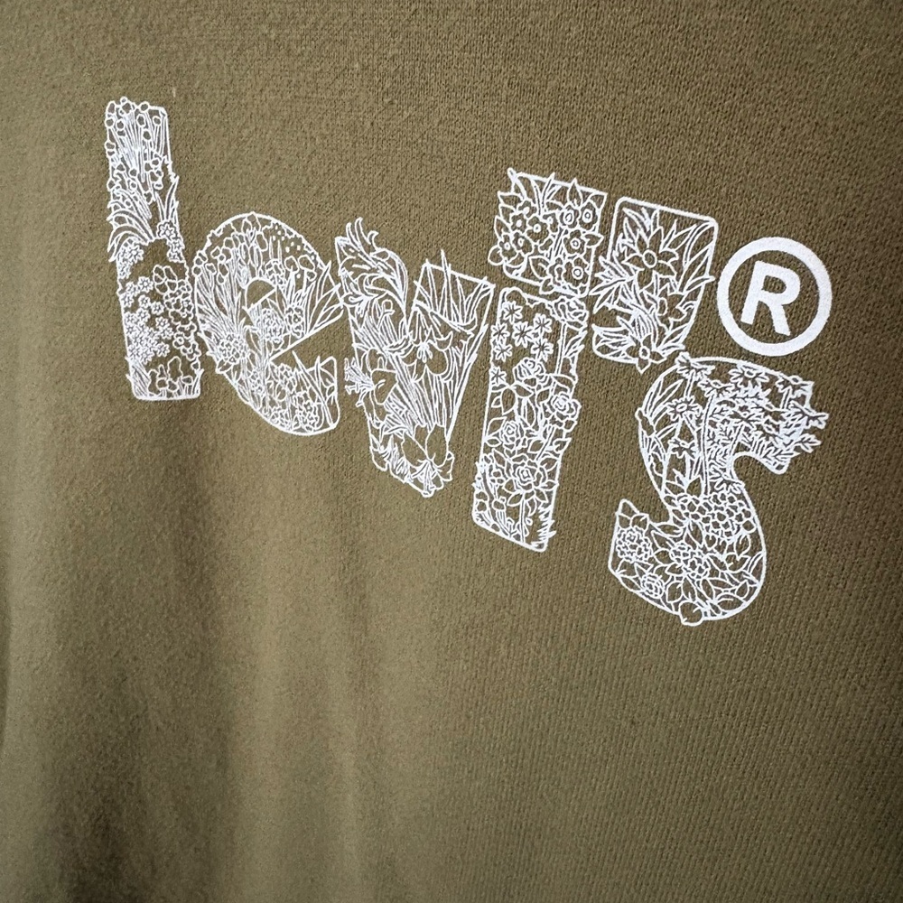 Levi's Olive Green Crew Neck with Flower Logo Size M - Picture 2 of 5
